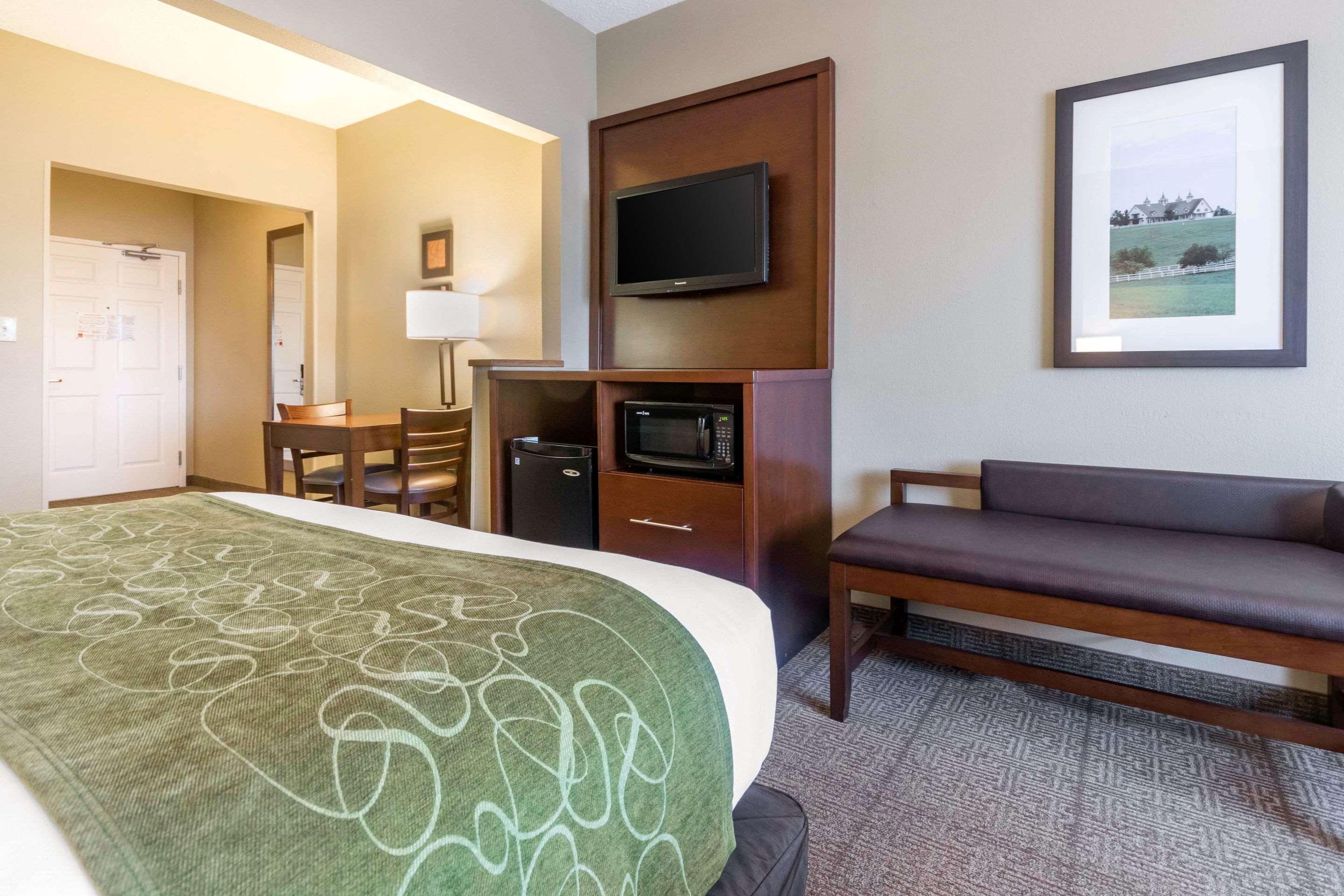 Comfort Suites Keeneland Lexington Exterior foto