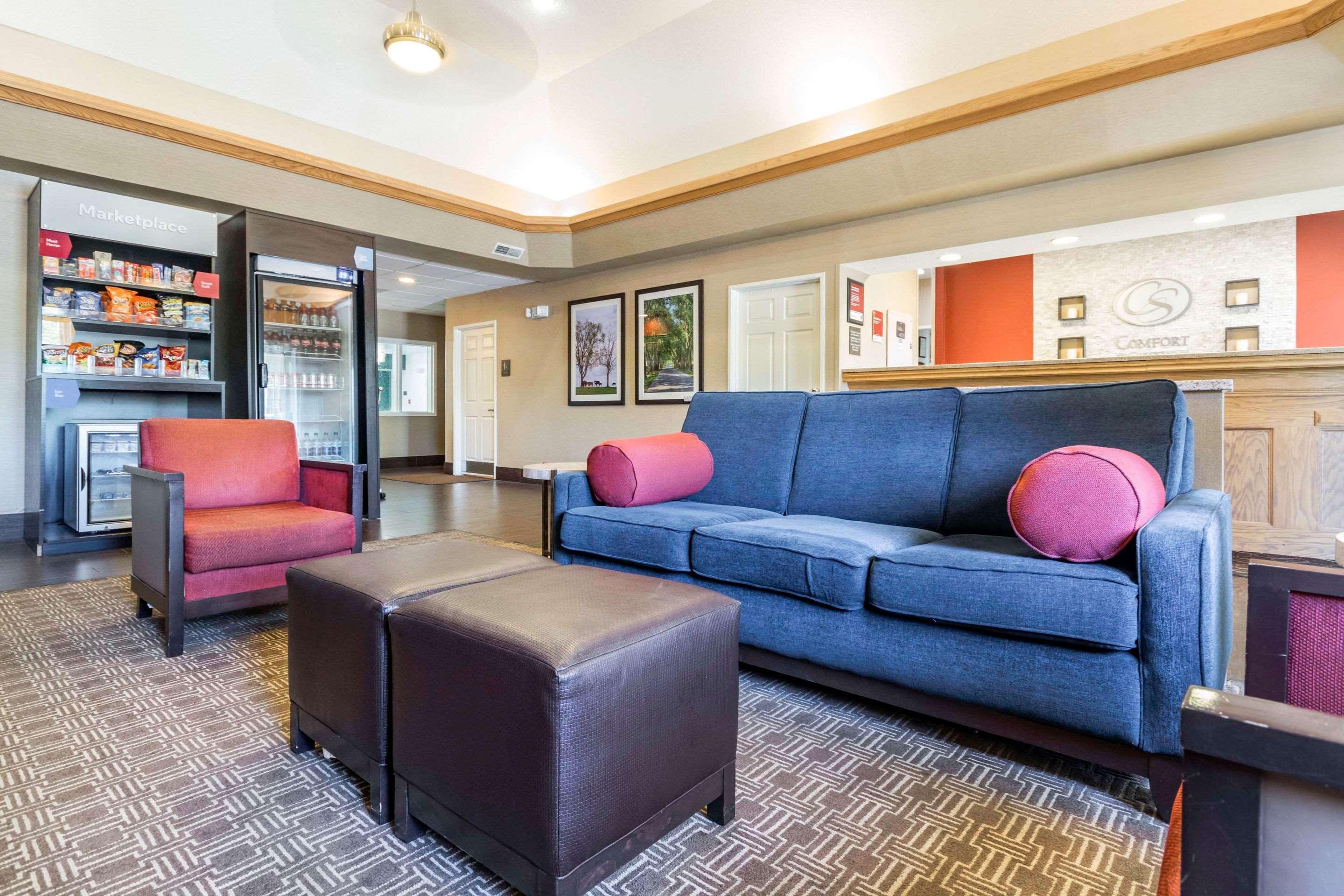 Comfort Suites Keeneland Lexington Exterior foto