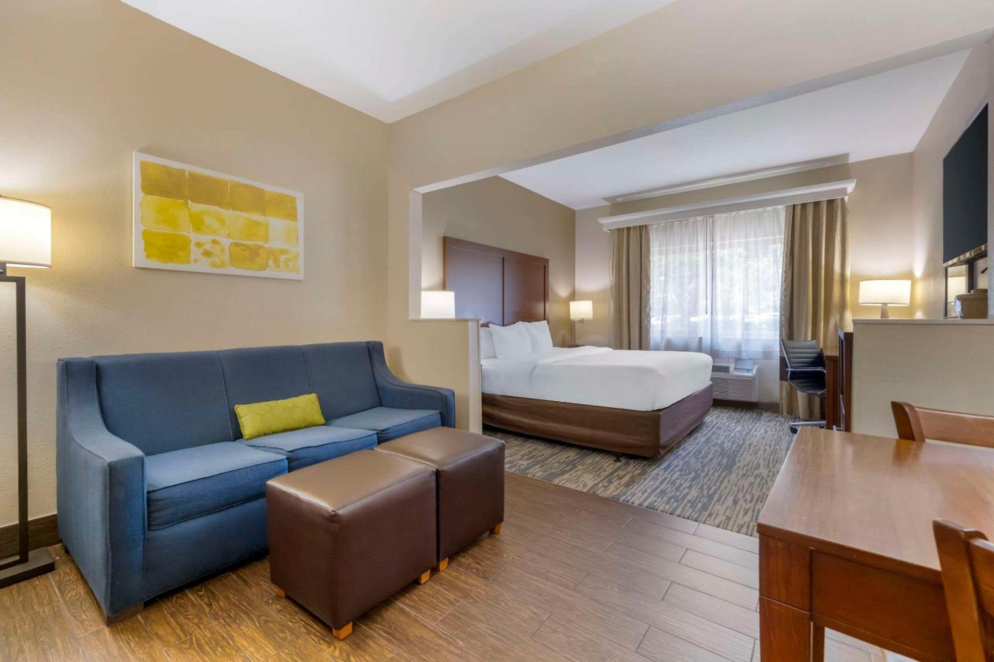 Comfort Suites Keeneland Lexington Exterior foto