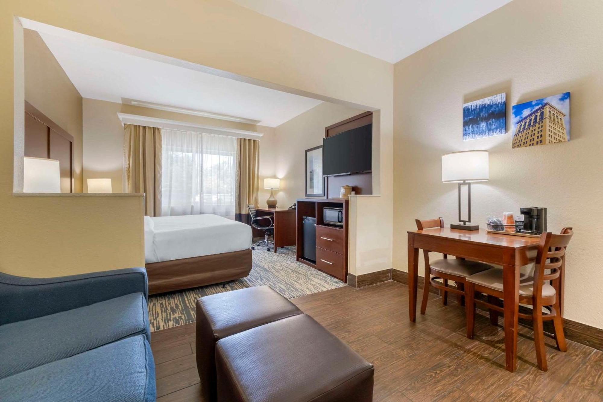 Comfort Suites Keeneland Lexington Exterior foto